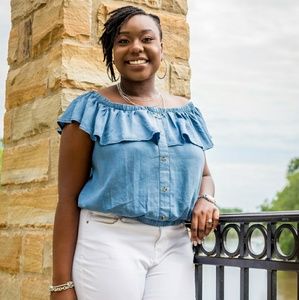 Meet your Posher, Breyanna